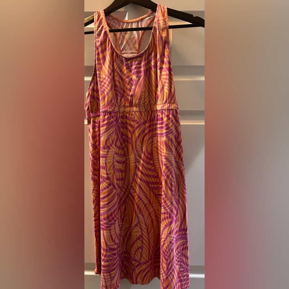 Multicolored geometric patterned Spunk wear. Racer back